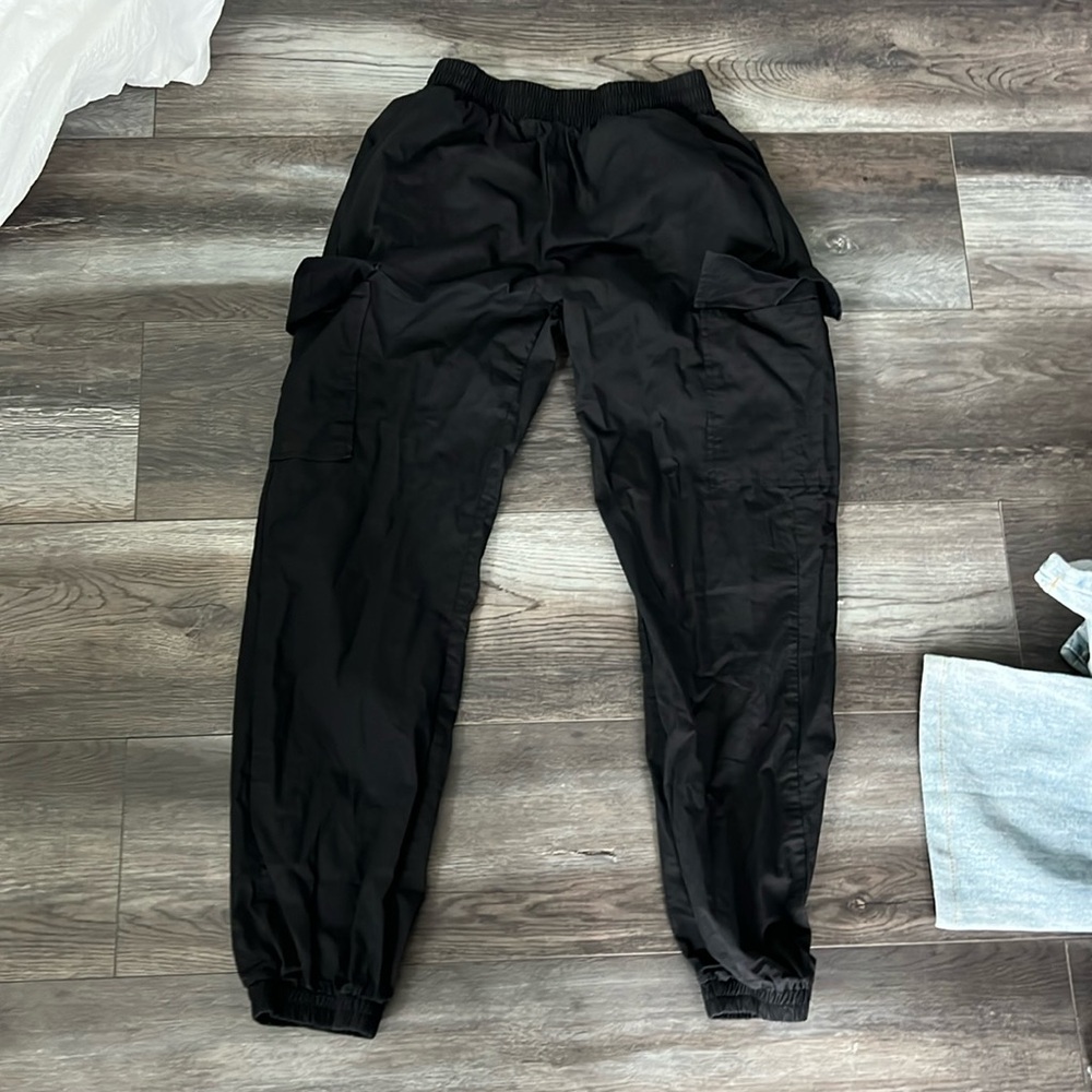 Black cargo joggers